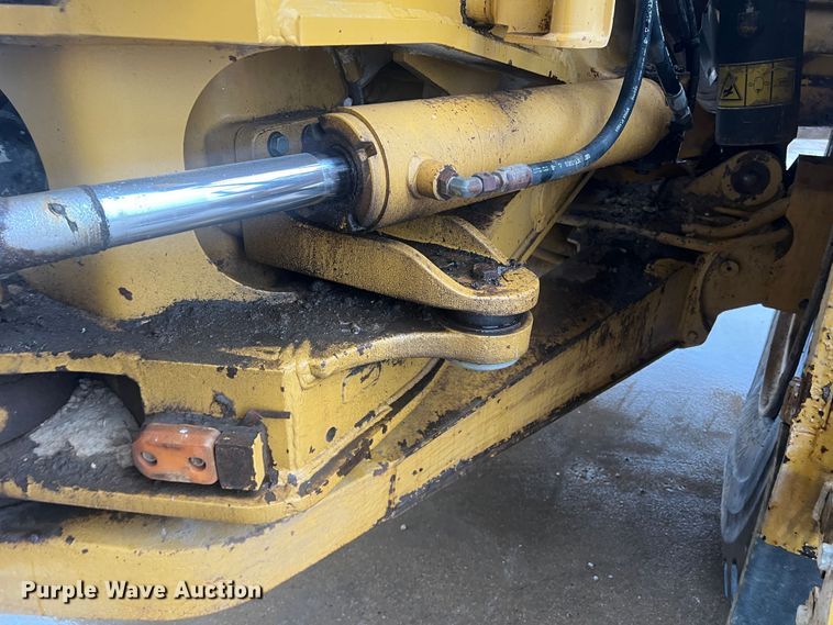 image for item DO8853 2011 Caterpillar 740B  haul truck