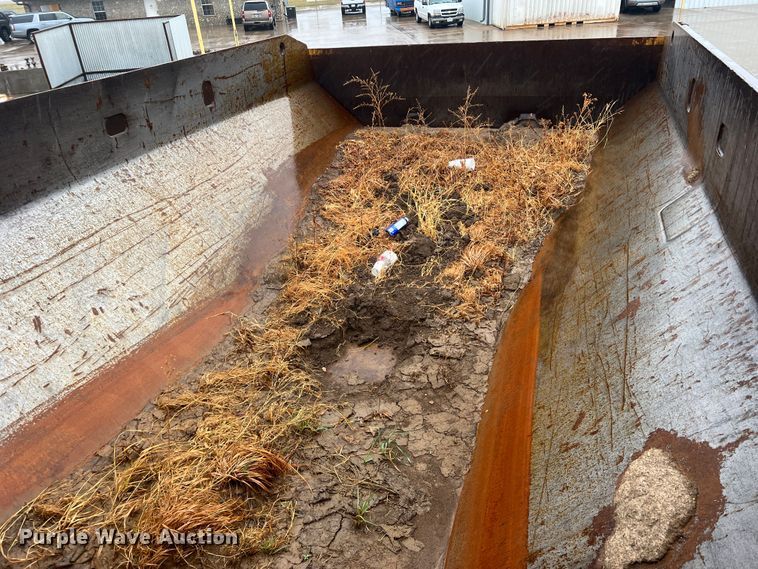 image for item DO8853 2011 Caterpillar 740B  haul truck