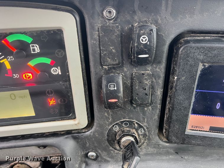 image for item DO8853 2011 Caterpillar 740B  haul truck