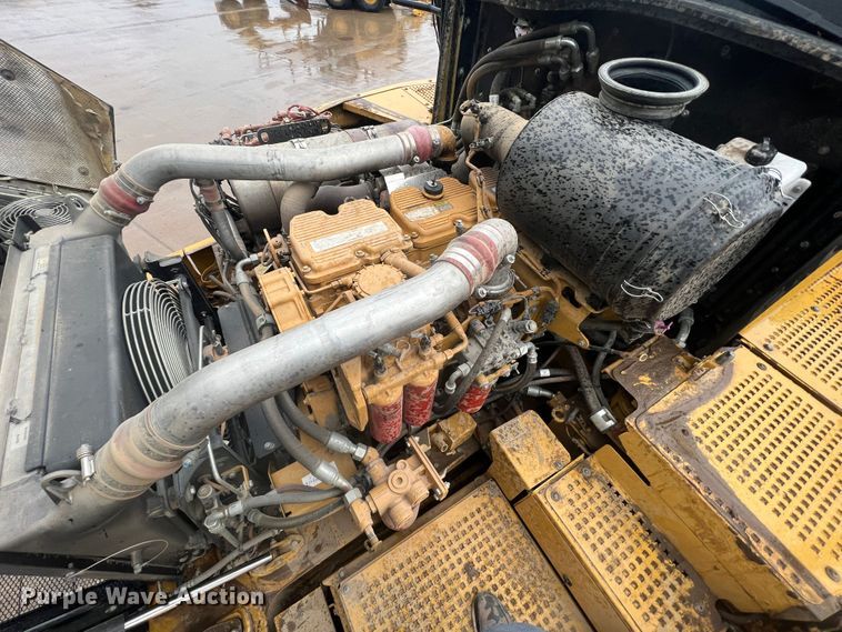 image for item DO8853 2011 Caterpillar 740B  haul truck