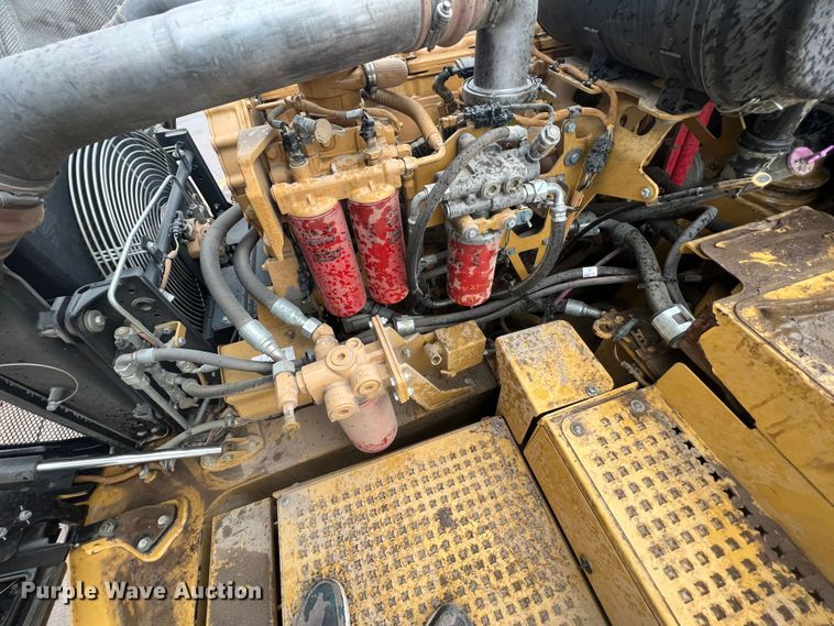 image for item DO8853 2011 Caterpillar 740B  haul truck