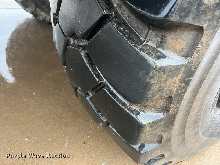 image for item DO8853 2011 Caterpillar 740B  haul truck