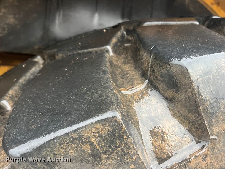 image for item DO8853 2011 Caterpillar 740B  haul truck