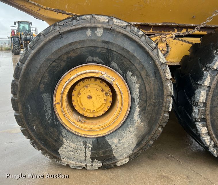 image for item DO8853 2011 Caterpillar 740B  haul truck