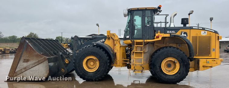 image for item DO8854 2020 John Deere 844L  wheel loader