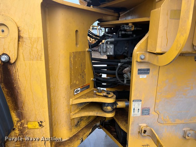 image for item DO8854 2020 John Deere 844L  wheel loader