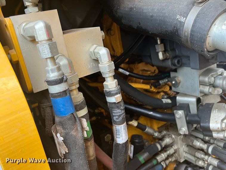 image for item DO8854 2020 John Deere 844L  wheel loader