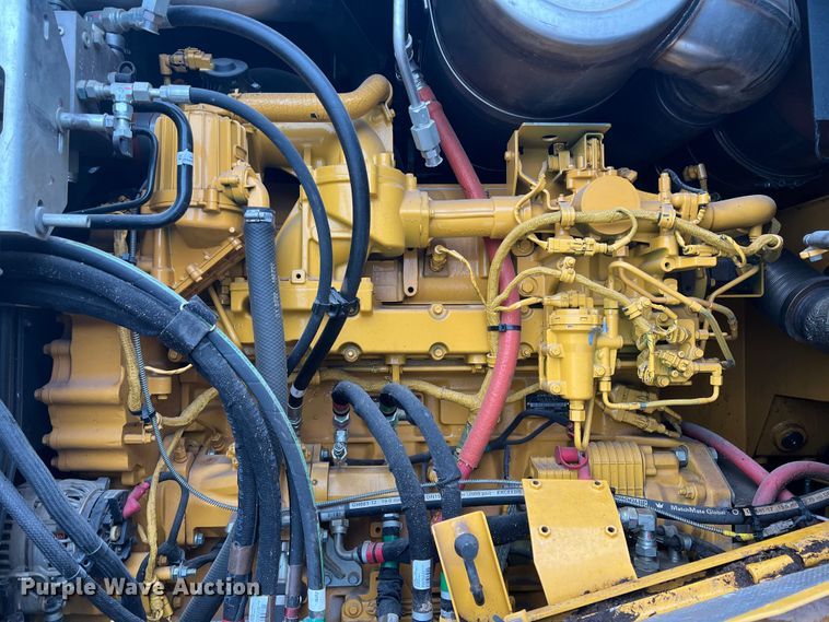 image for item DO8854 2020 John Deere 844L  wheel loader