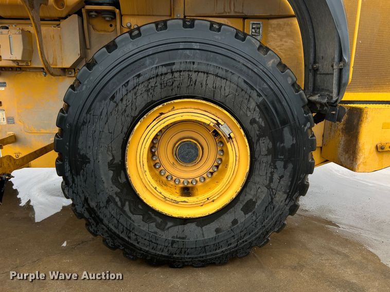 image for item DO8854 2020 John Deere 844L  wheel loader