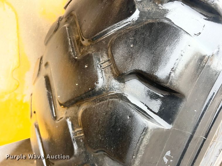 image for item DO8854 2020 John Deere 844L  wheel loader