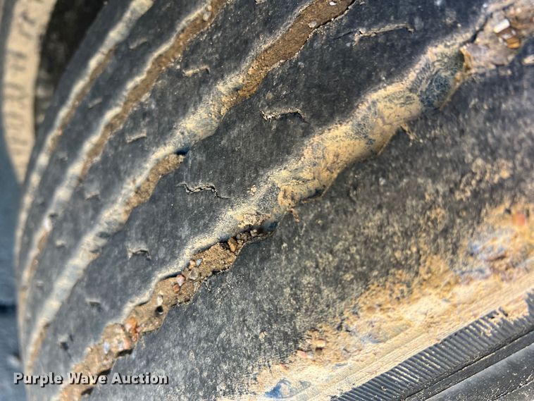 image for item DO8855 2018 Viking VFD46R16F35T  drop deck equipment trailer