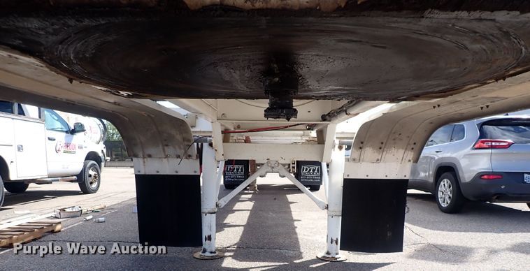 image for item DQ2938 2004 Cusco  tank trailer