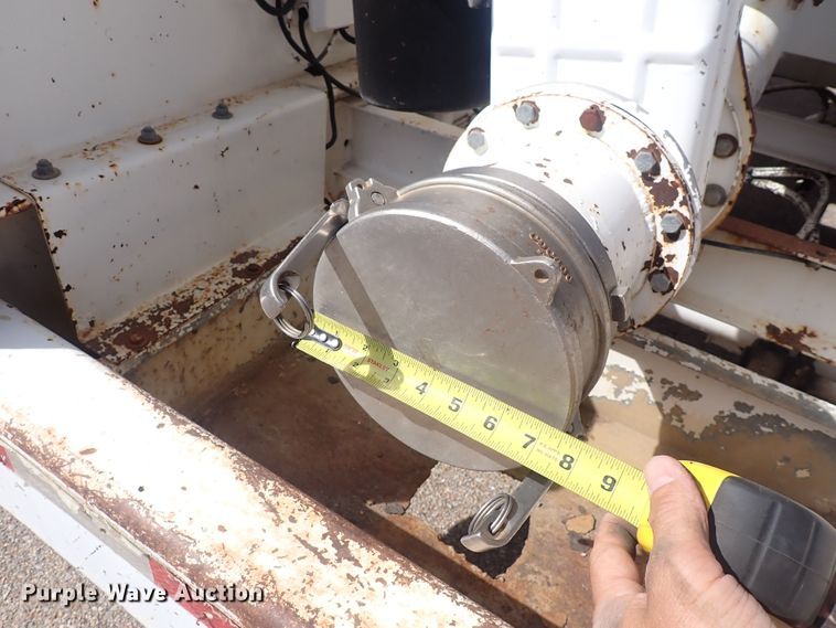 image for item DQ2938 2004 Cusco  tank trailer