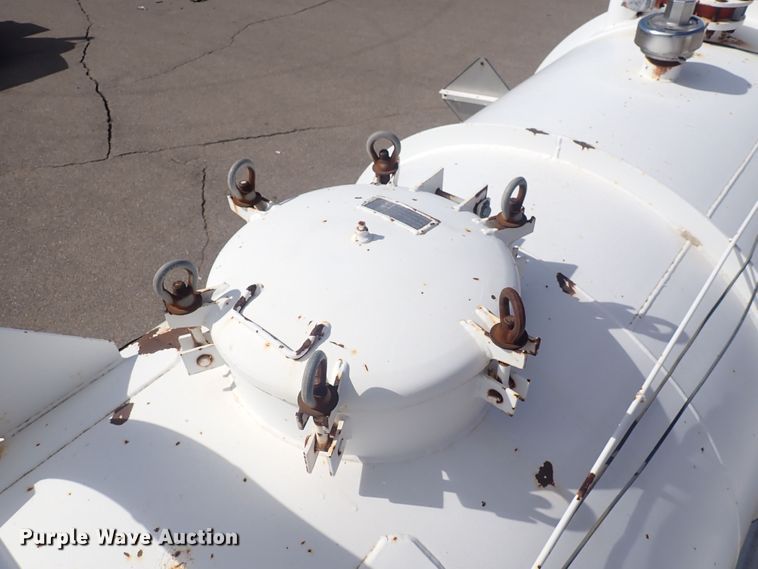 image for item DQ2938 2004 Cusco  tank trailer