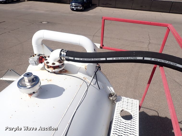 image for item DQ2938 2004 Cusco  tank trailer