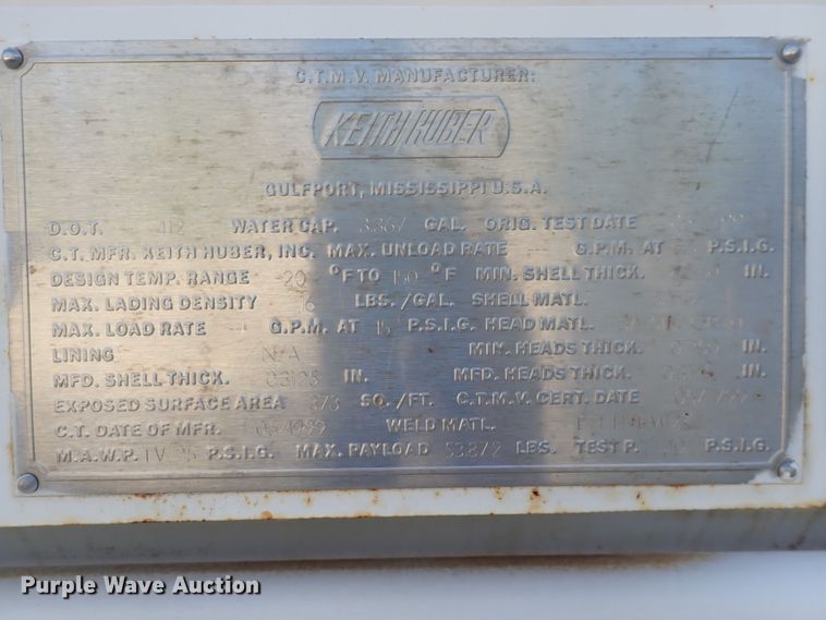 image for item DQ2971 2000 International 5000  vacuum truck