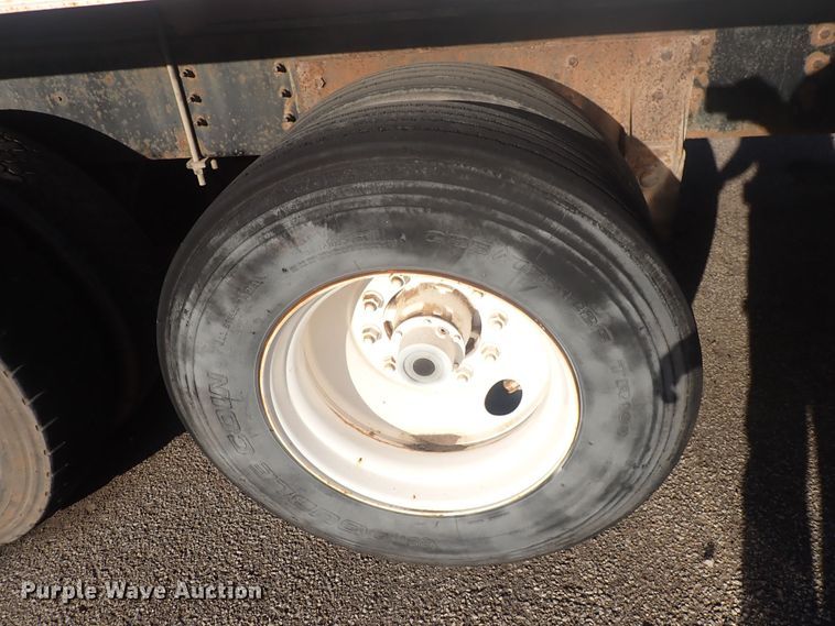 image for item DQ2971 2000 International 5000  vacuum truck