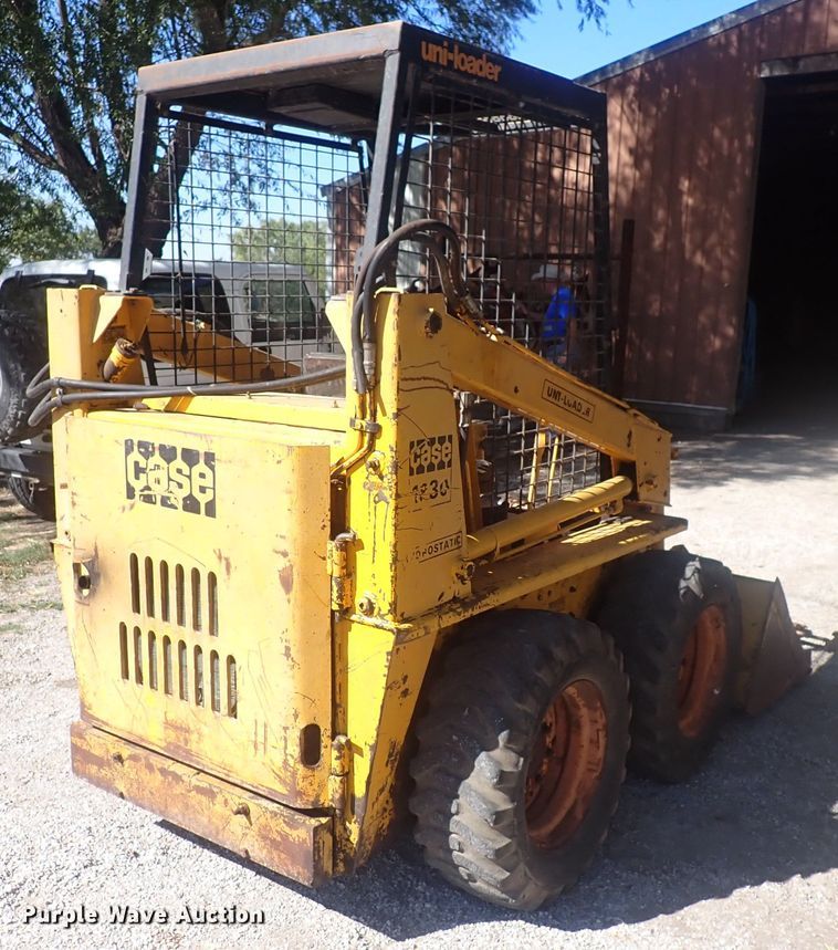 image for item DQ3012 1974 Case 1830  skid steer loader