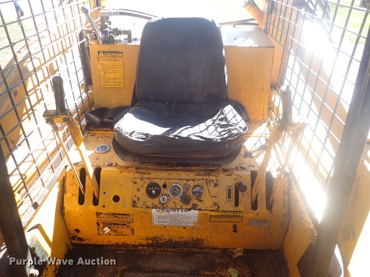 image for item DQ3012 1974 Case 1830  skid steer loader