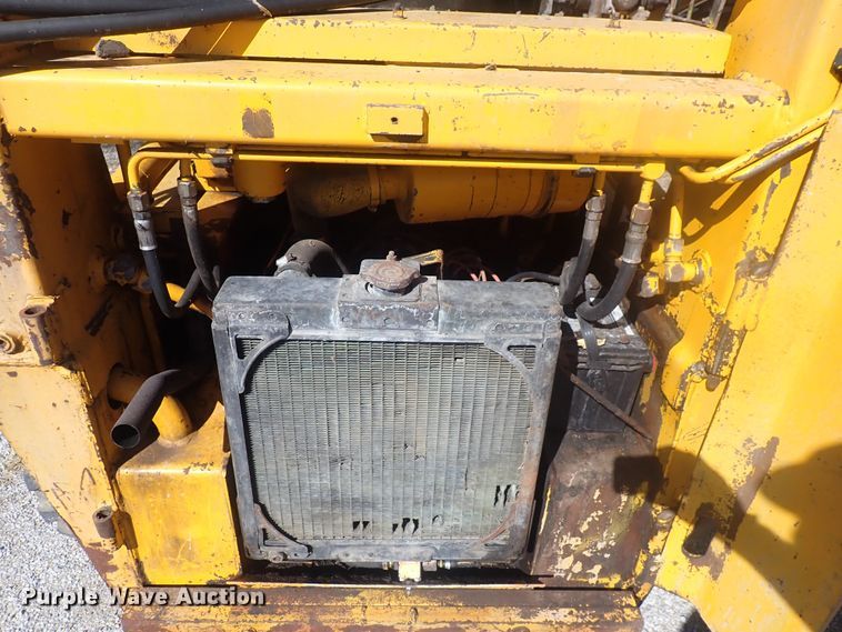 image for item DQ3012 1974 Case 1830  skid steer loader