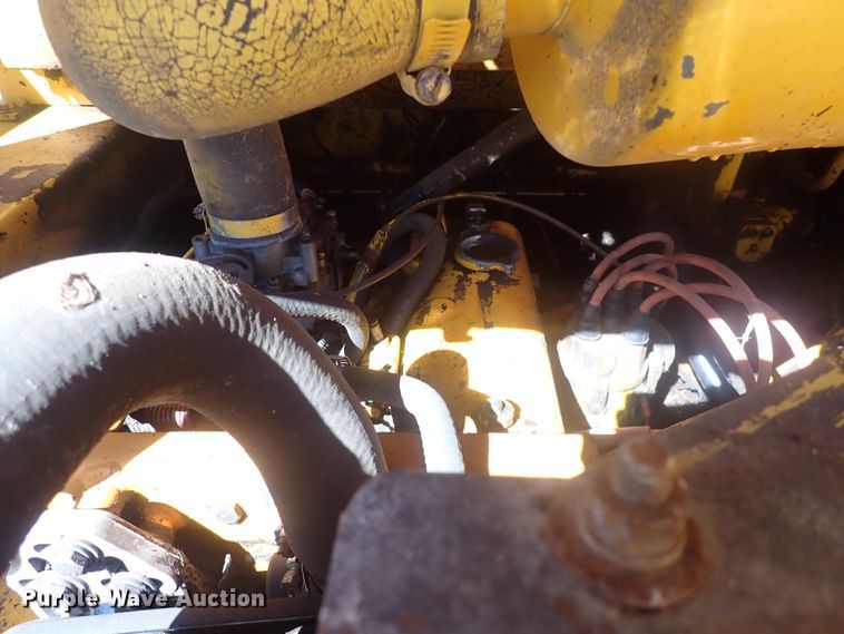 image for item DQ3012 1974 Case 1830  skid steer loader