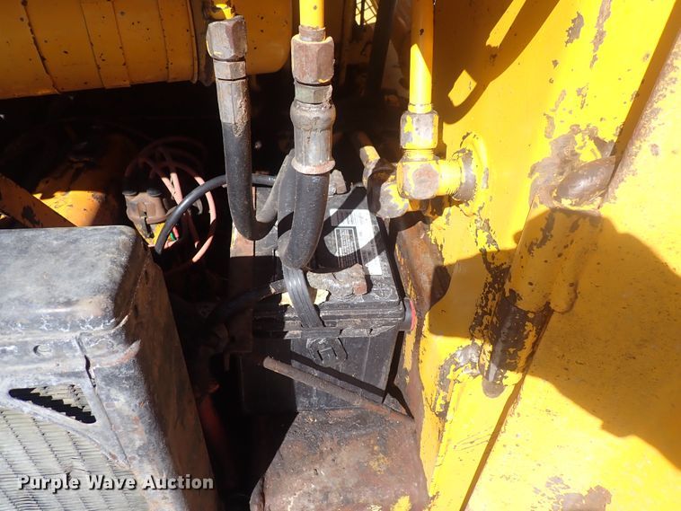 image for item DQ3012 1974 Case 1830  skid steer loader