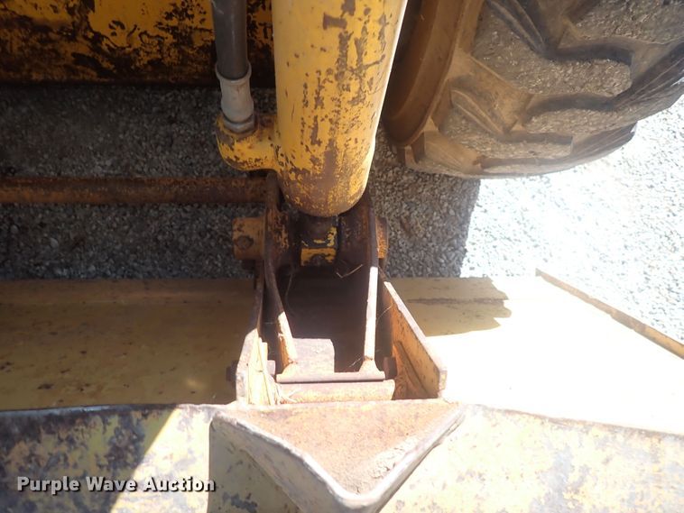 image for item DQ3012 1974 Case 1830  skid steer loader