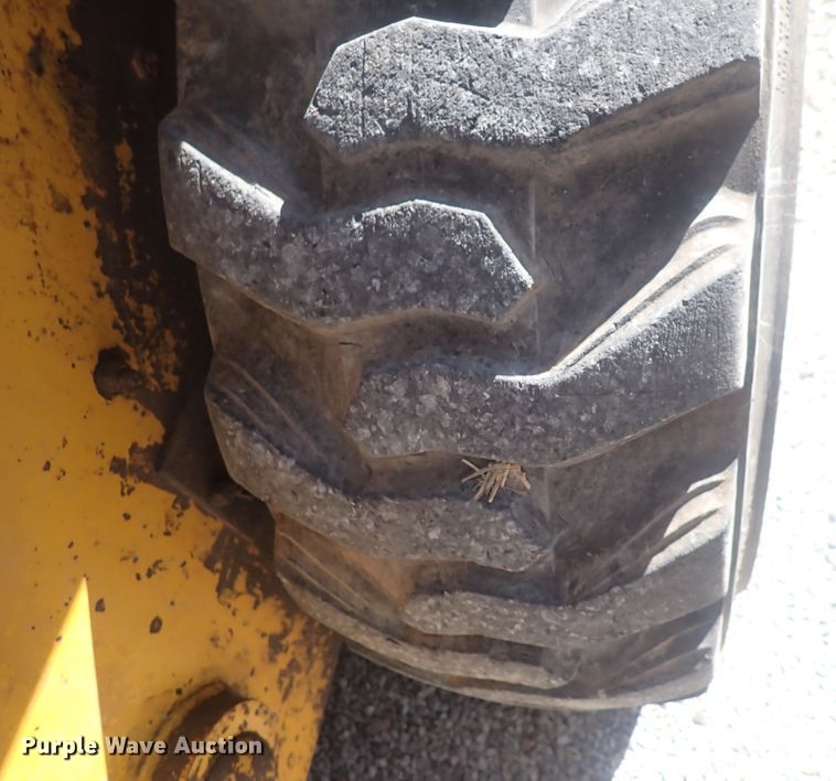 image for item DQ3012 1974 Case 1830  skid steer loader