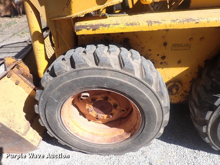 image for item DQ3012 1974 Case 1830  skid steer loader