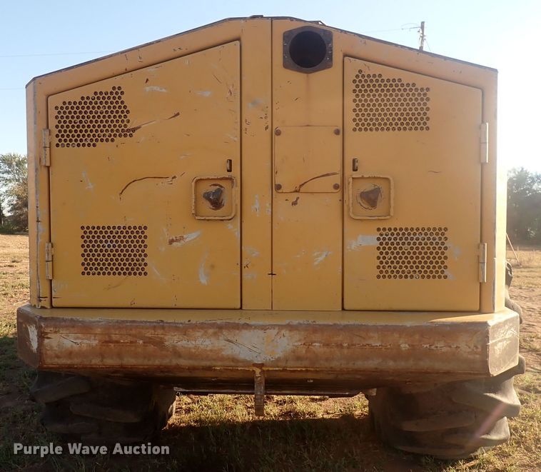 image for item DQ3022 2013 Caterpillar 563C  feller buncher