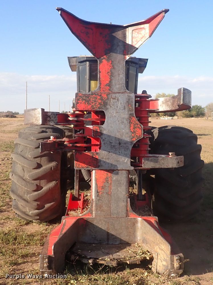 image for item DQ3022 2013 Caterpillar 563C  feller buncher