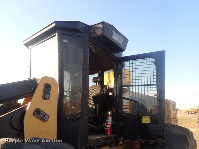 image for item DQ3022 2013 Caterpillar 563C  feller buncher