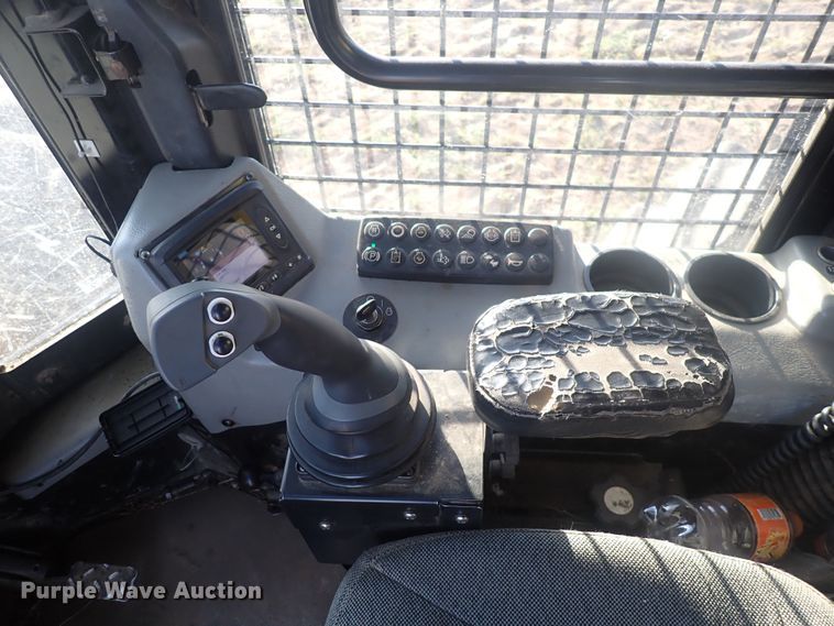 image for item DQ3022 2013 Caterpillar 563C  feller buncher