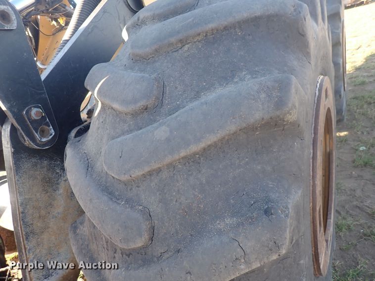 image for item DQ3022 2013 Caterpillar 563C  feller buncher