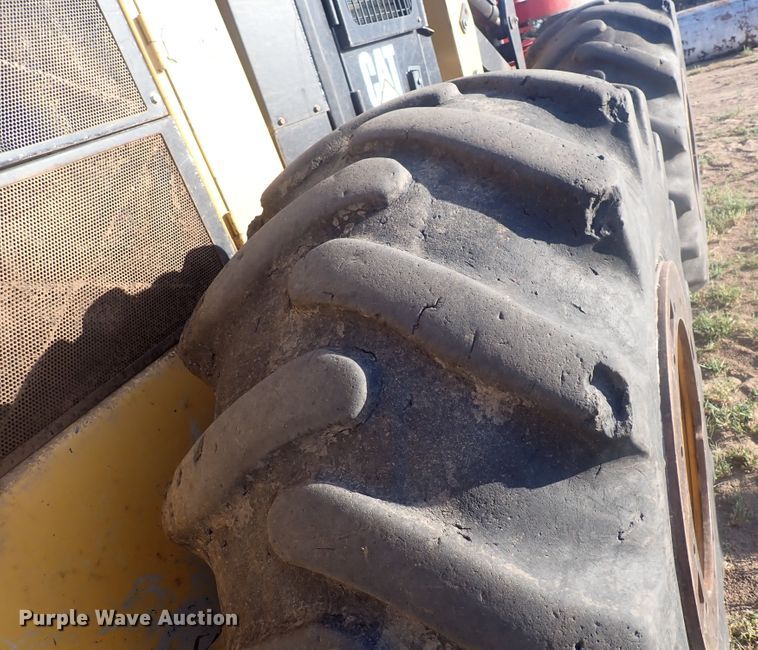 image for item DQ3022 2013 Caterpillar 563C  feller buncher