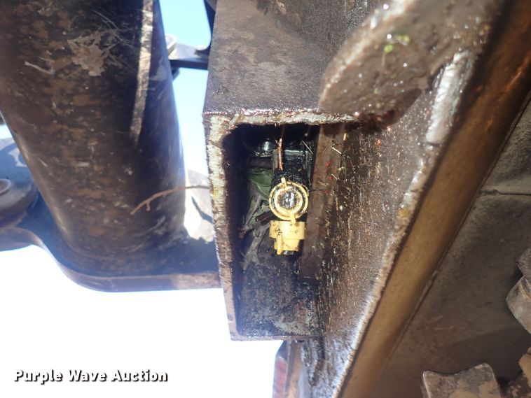 image for item DQ3022 2013 Caterpillar 563C  feller buncher