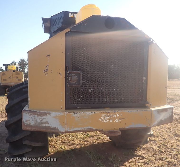 image for item DQ3023 Caterpillar 563  feller buncher