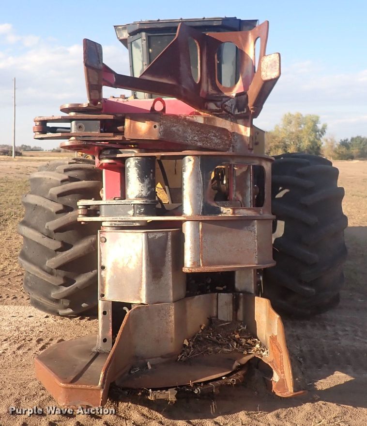 image for item DQ3023 Caterpillar 563  feller buncher