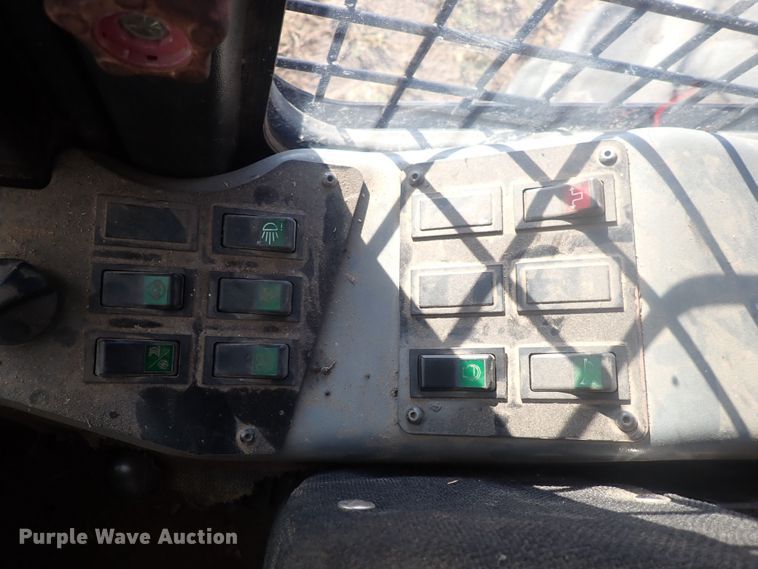 image for item DQ3023 Caterpillar 563  feller buncher