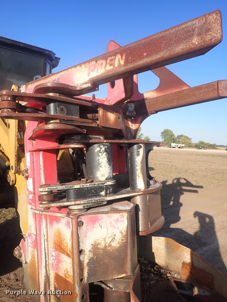 image for item DQ3023 Caterpillar 563  feller buncher