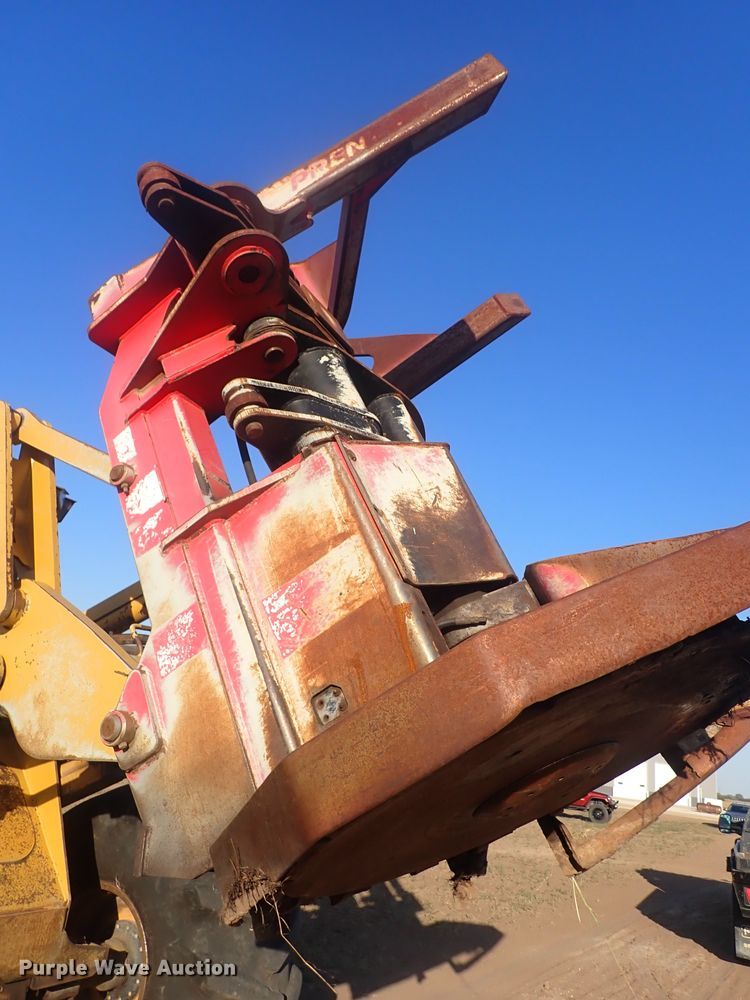 image for item DQ3023 Caterpillar 563  feller buncher