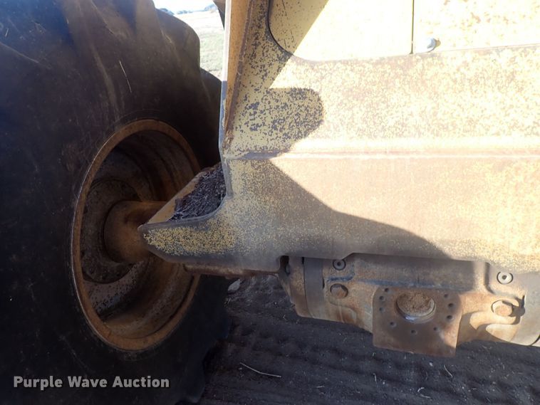 image for item DQ3023 Caterpillar 563  feller buncher