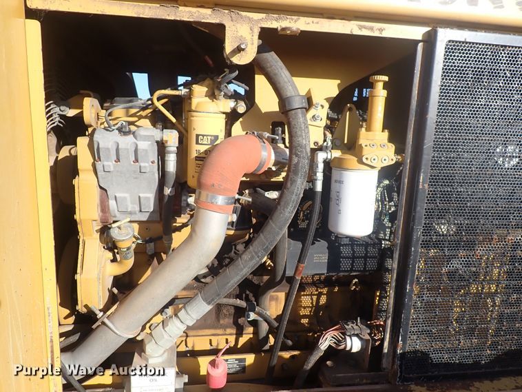 image for item DQ3023 Caterpillar 563  feller buncher