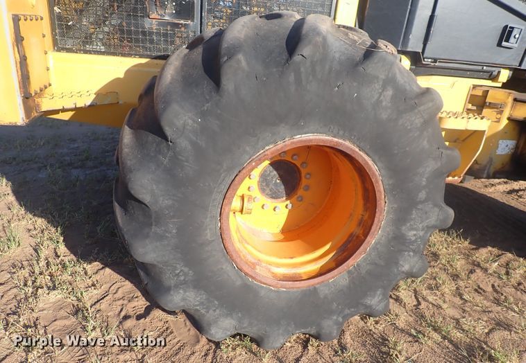 image for item DQ3023 Caterpillar 563  feller buncher