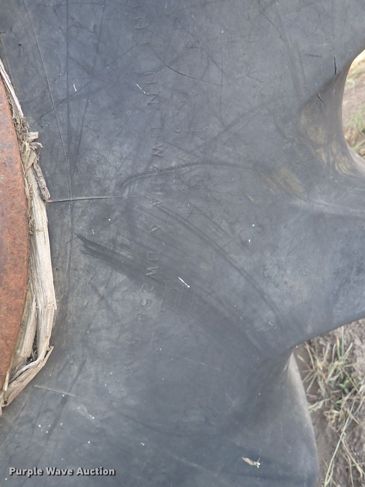 image for item DQ3023 Caterpillar 563  feller buncher