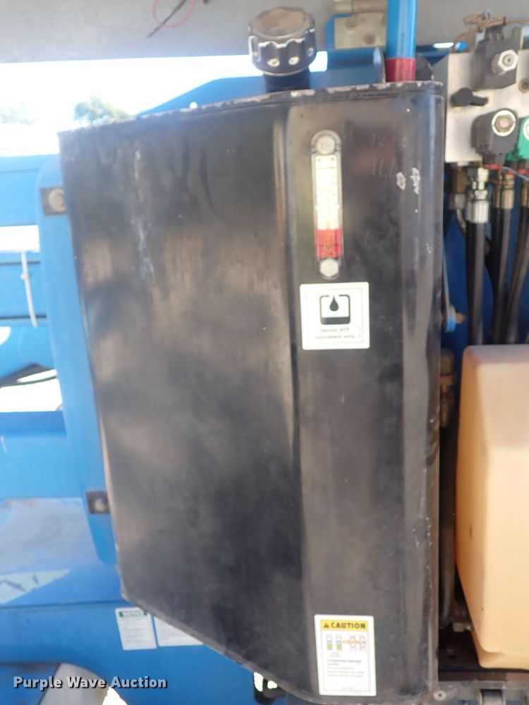 image for item DQ3025 Genie Z45/25  boom lift