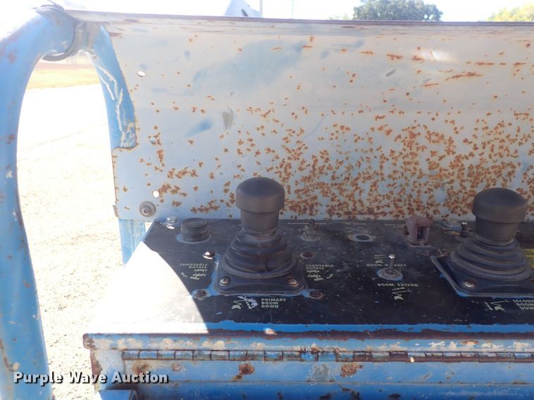 image for item DQ3025 Genie Z45/25  boom lift