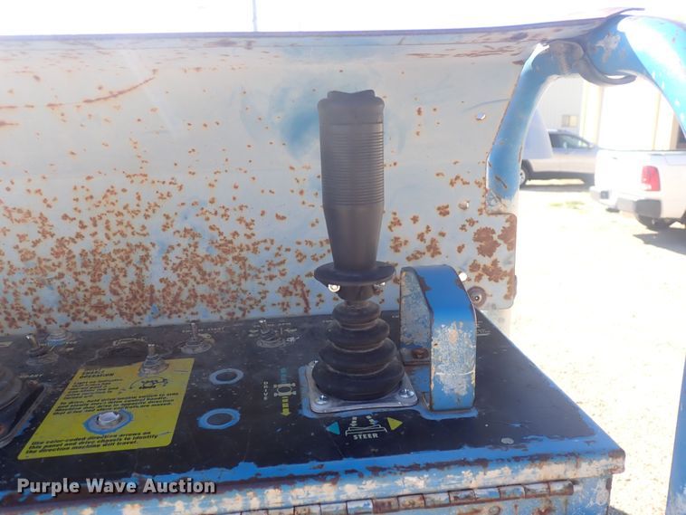 image for item DQ3025 Genie Z45/25  boom lift