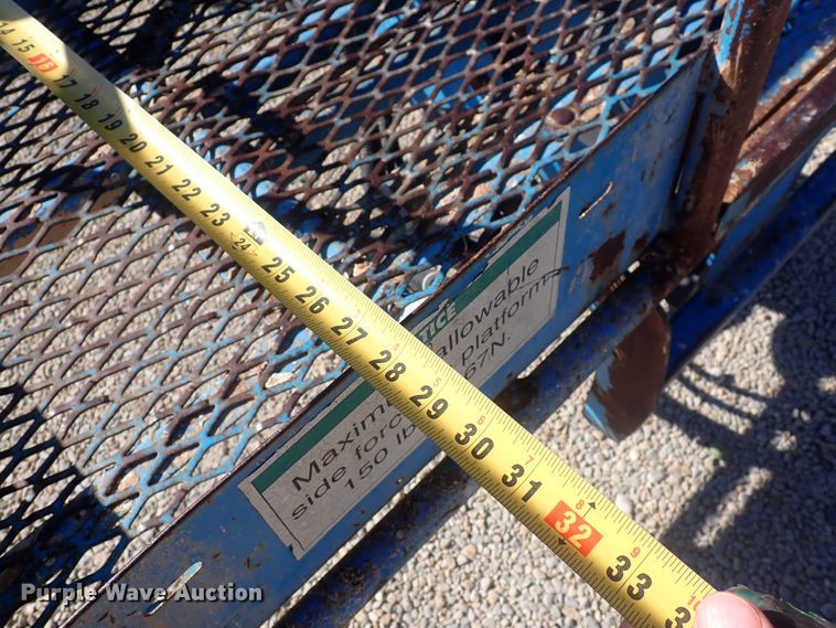 image for item DQ3025 Genie Z45/25  boom lift