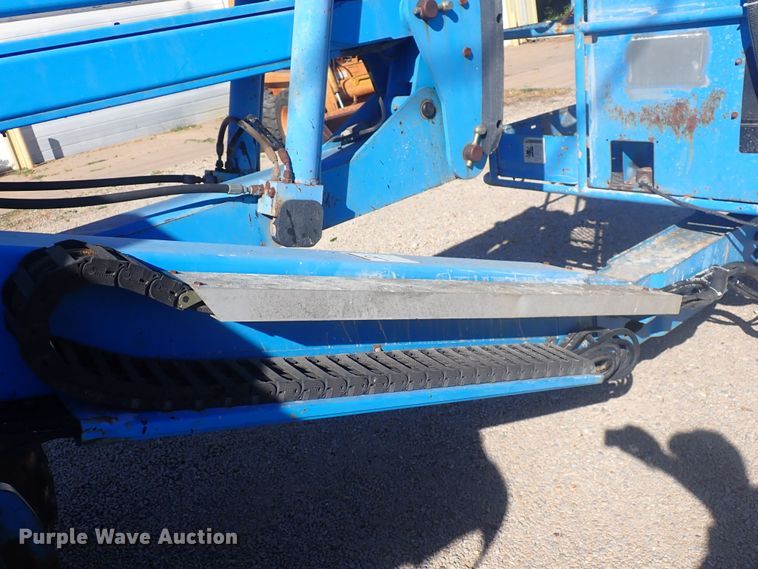 image for item DQ3025 Genie Z45/25  boom lift